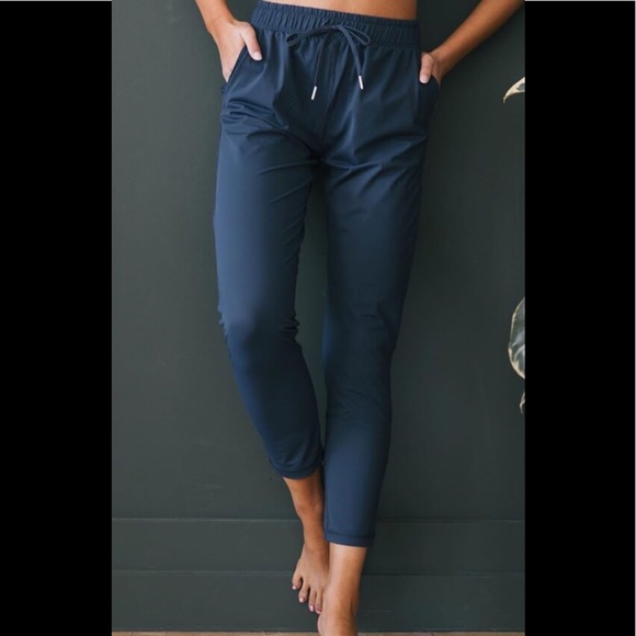 ZYIA Pants - Zyia everywhere pant